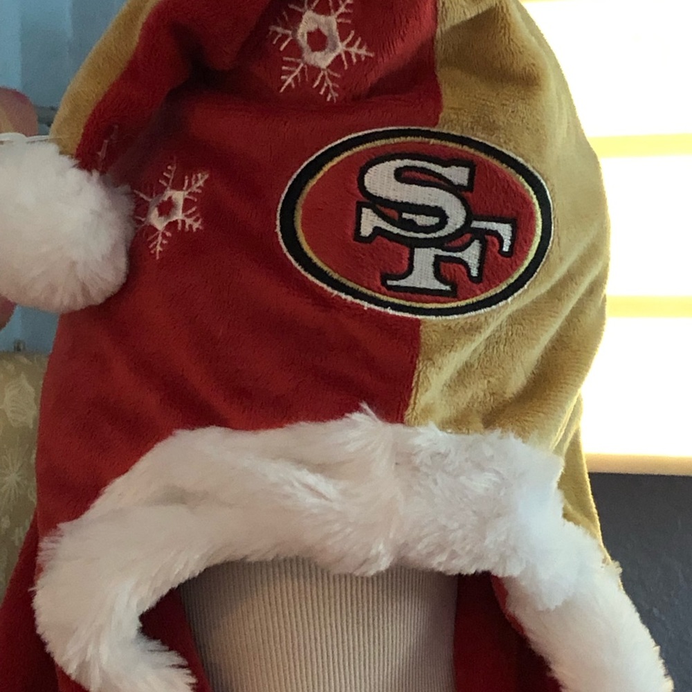 NFL 49ers Santa warm hand scarf hat! Embroidered